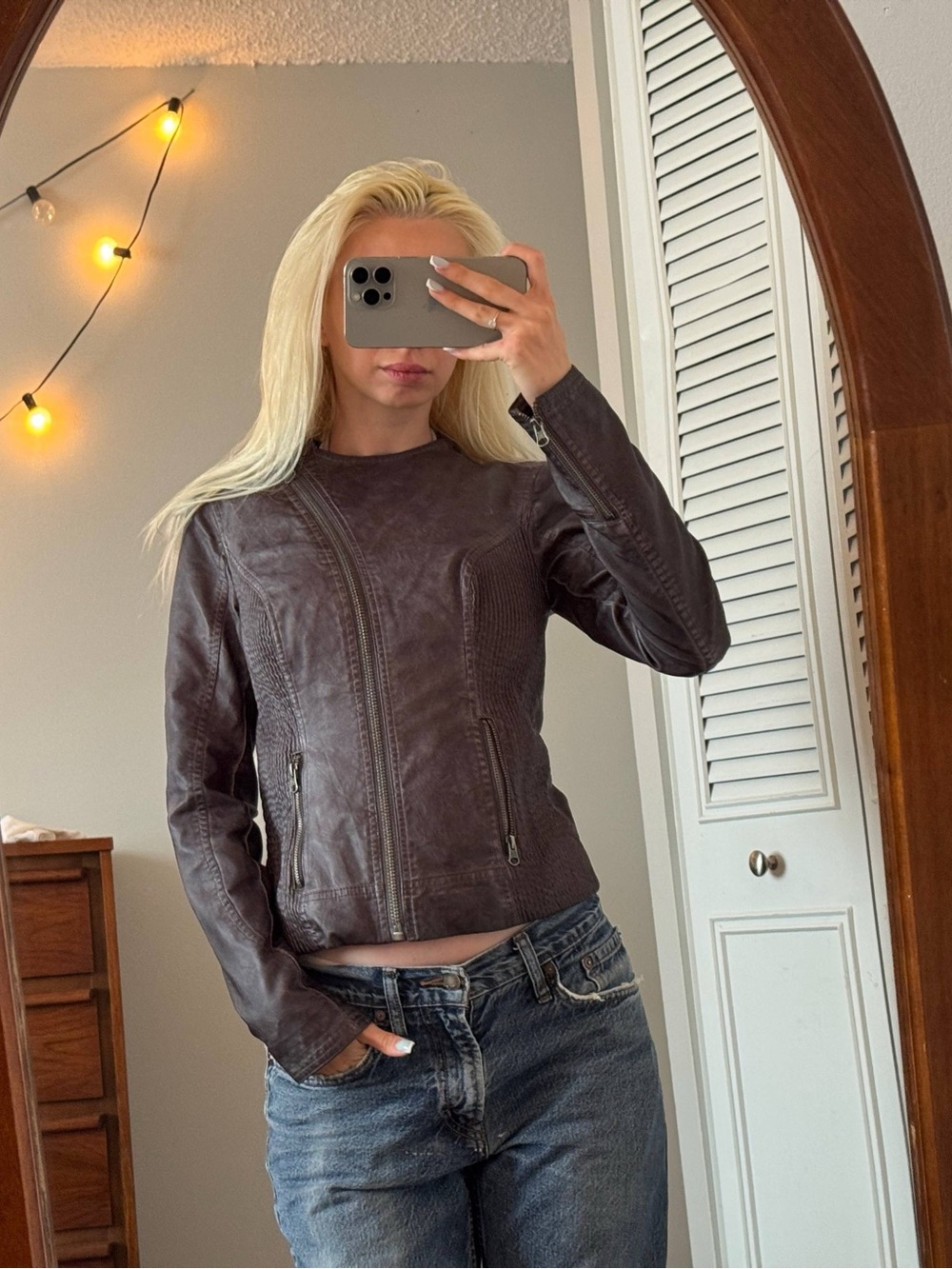 Chic Dark Gray Zip-Up Jacket